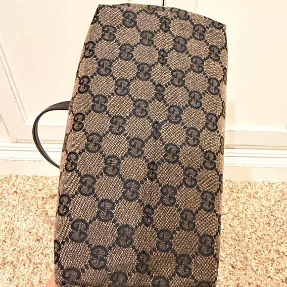 Gucci Brown GG Supreme Canvas Tote with Dark Brown Leather Trim - Picture 7 of 16